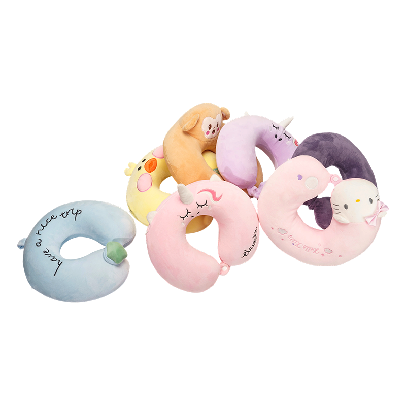 Sraith pillow plush u-chruthach gleoite ar bharr ainmhithe